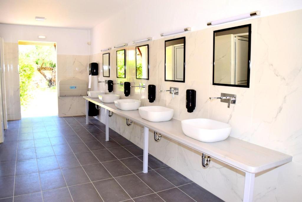 Camping & Bungalows Castle View Mistras Exterior foto