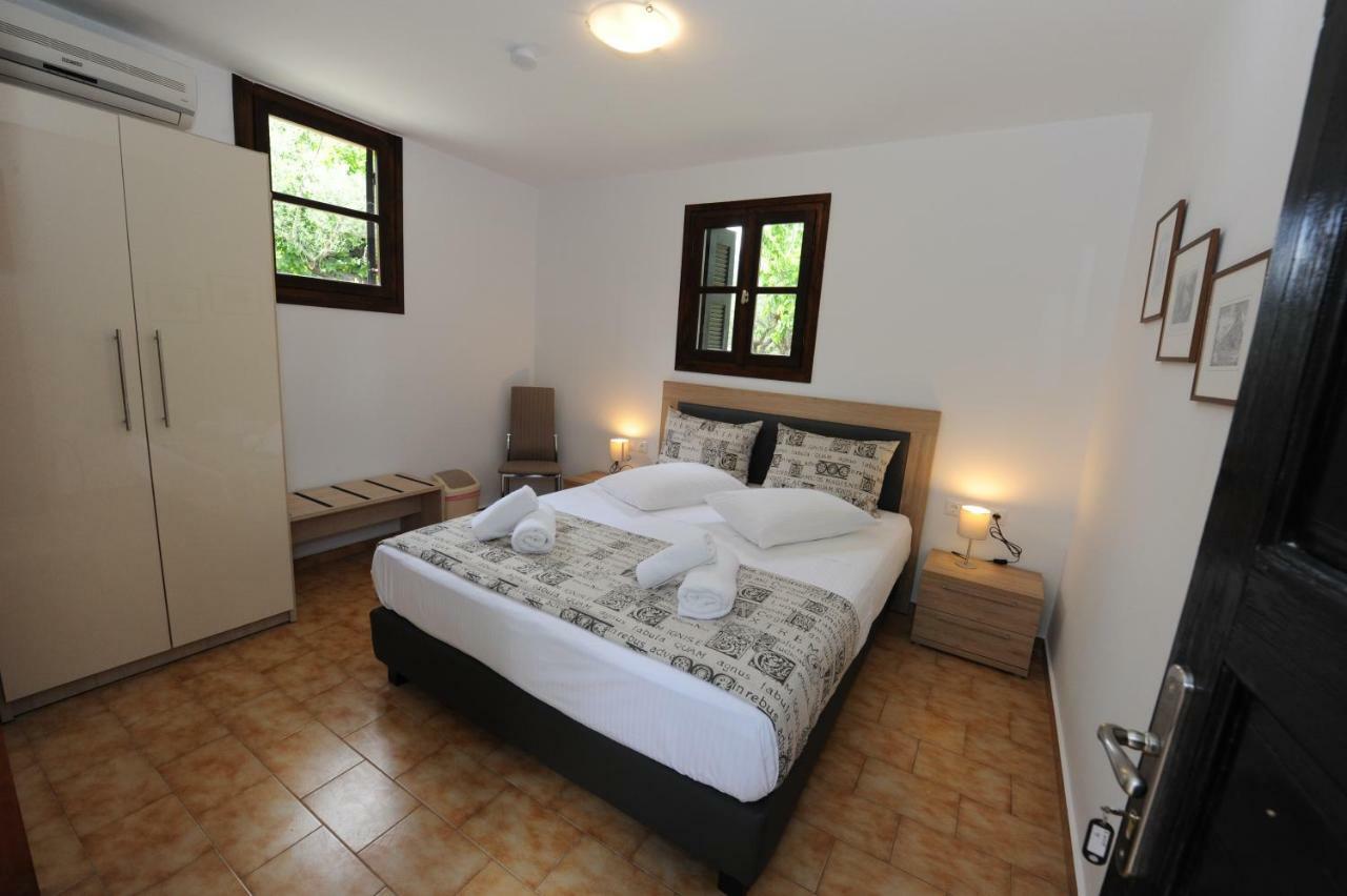 Camping & Bungalows Castle View Mistras Exterior foto