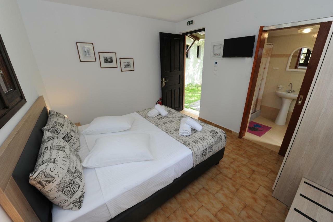 Camping & Bungalows Castle View Mistras Exterior foto